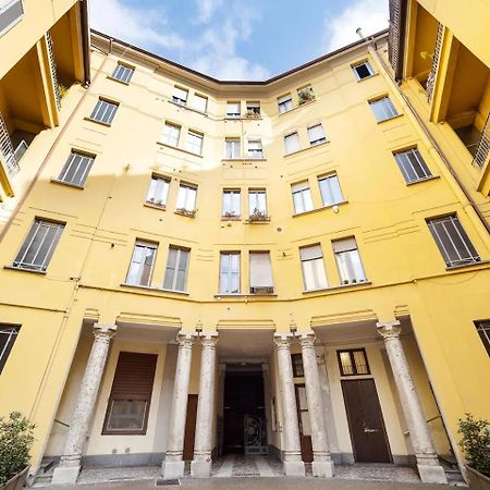Trilocale 4/5 Ospiti In Stazione Apartamento Milão Exterior foto